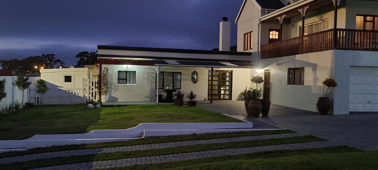7 On South Hotel Bredasdorp Exterior photo