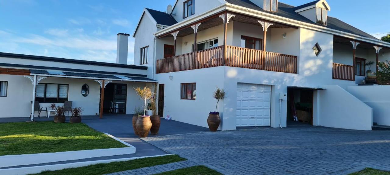 7 On South Hotel Bredasdorp Exterior photo