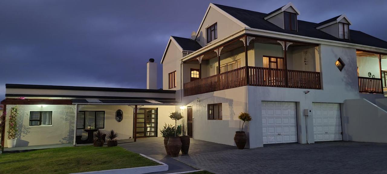 7 On South Hotel Bredasdorp Exterior photo